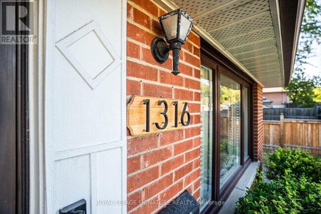 Building Photo - 1316 Kipling Ave