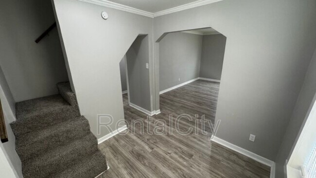 Building Photo - 3569 Bayliss Ave