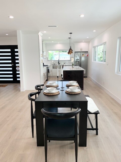 Foto del edificio - 5630 Vantage Ave