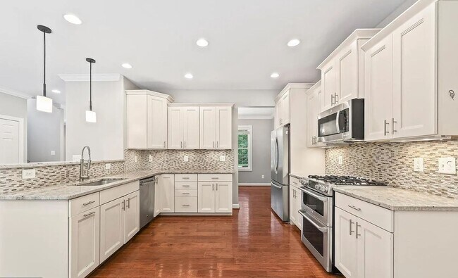 Building Photo - 16379 Covey Cir