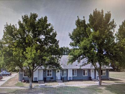 Primary Photo - 401 Mooreton Ave N