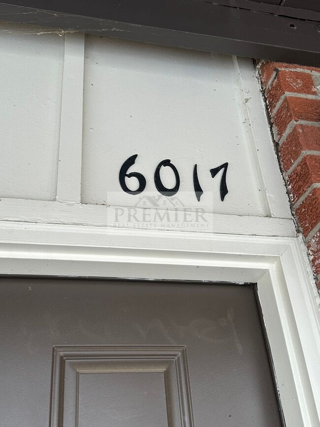 Foto del edificio - 6017 Barton Ave