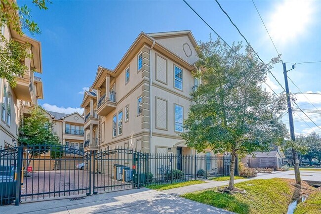 Foto del edificio - 1306 Birdsall St