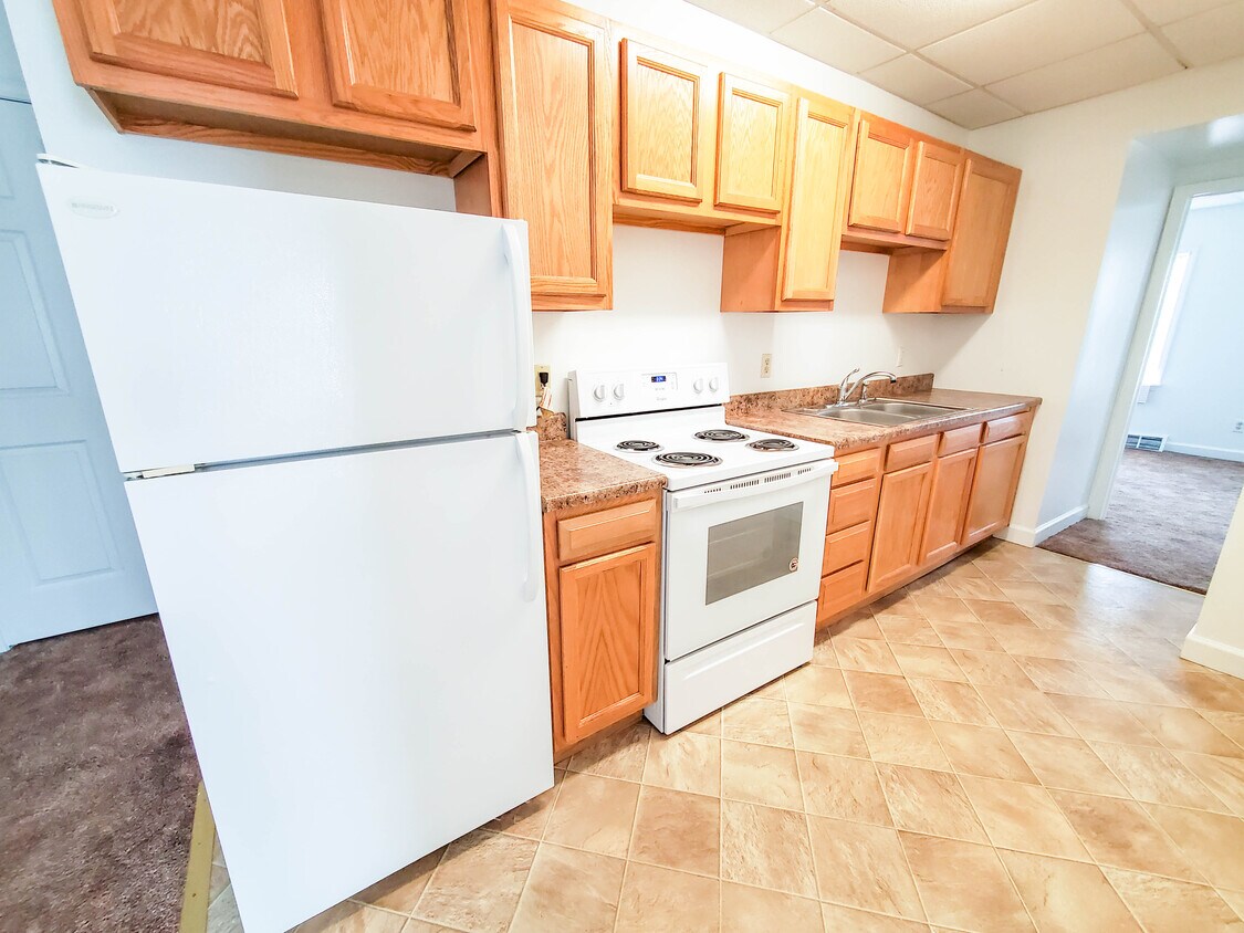 239 W 8th St Unit 9, Erie, PA 16501 Condo for Rent in Erie, PA
