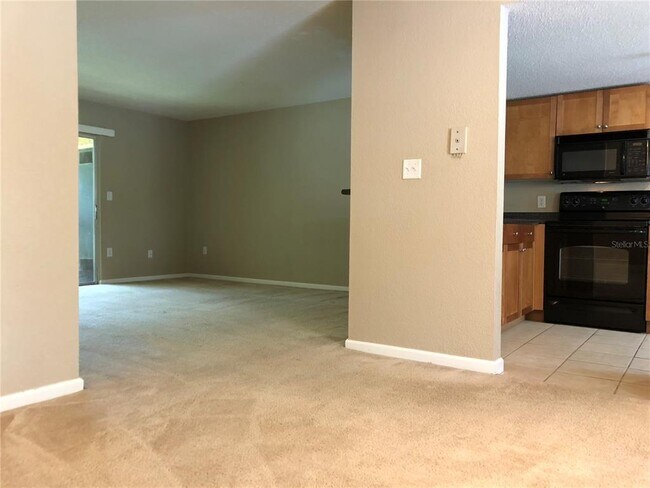 Foto del edificio - 1810 NW 23rd Blvd