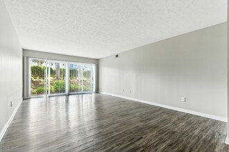 9400 Hurstbourne Park Blvd-23.jpg - The Rye Apartments