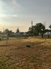 Building Photo - 3811 NE 17th Ave