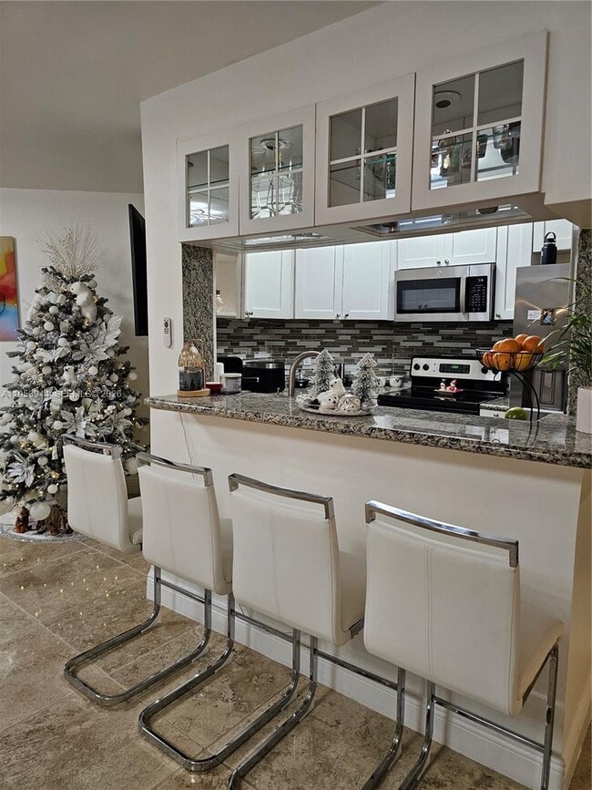 Foto del edificio - 9781 SW 138th Ave