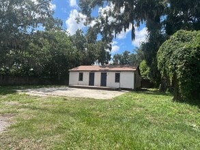 Building Photo - 1290 Henson Ln