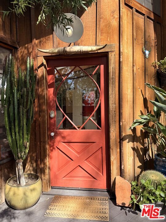 Building Photo - 2566 Verbena Dr