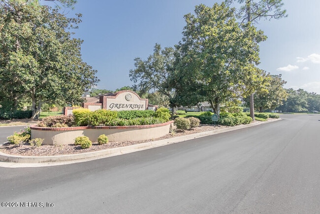 Foto del edificio - 1737 Heatherwood Dr