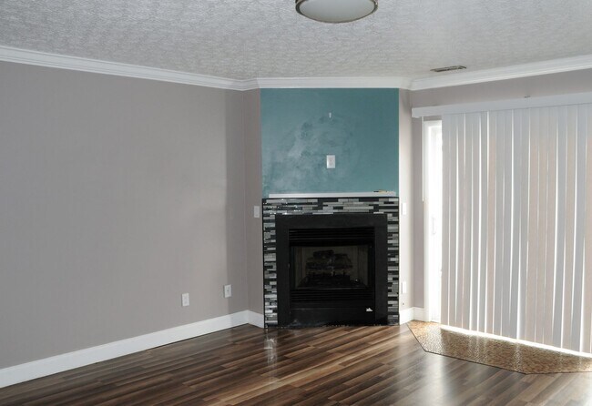Foto del edificio - 4705 Athalia Dr