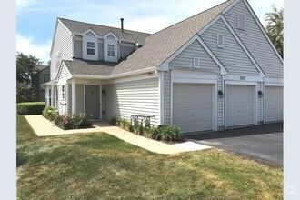 Building Photo - 2427 Sheehan Dr
