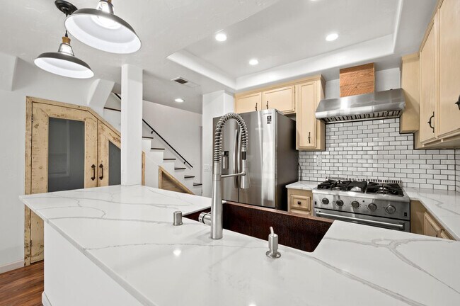 Foto del edificio - 2742 Pine Creek Cir