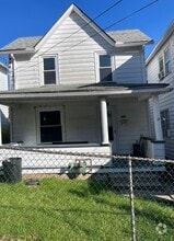 Building Photo - 123 Short St