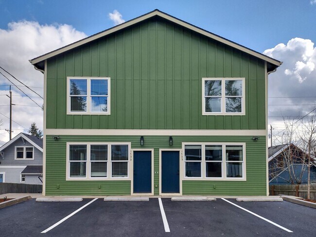 Foto del edificio - 1725-1735 Commercial St SE