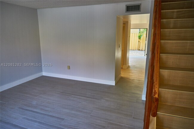Foto del edificio - 10042 SW 77th Ct