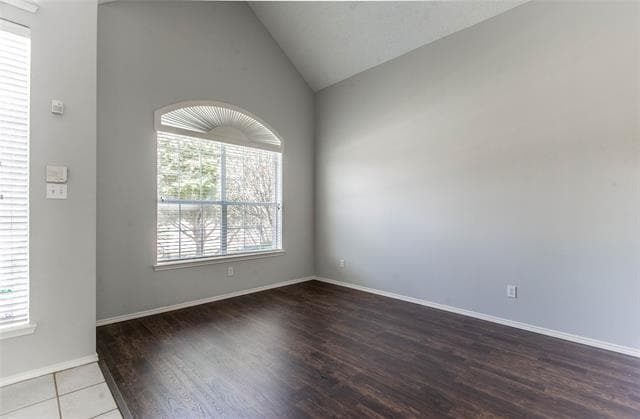 Building Photo - 3700 Kimble Dr