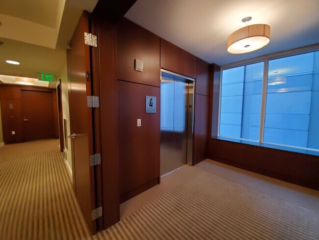 Building Photo - 631 Folsom St