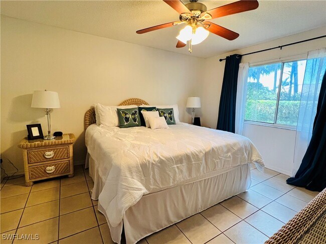 Foto del edificio - 7719 Jewel Ln