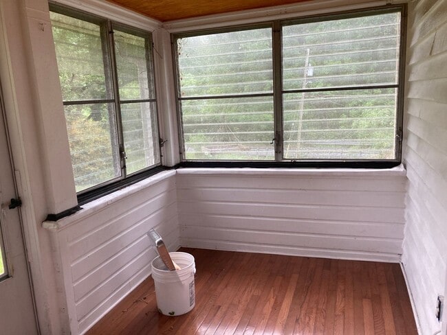 Building Photo - Private 2-Bedroom Single Family Cockeysvil...