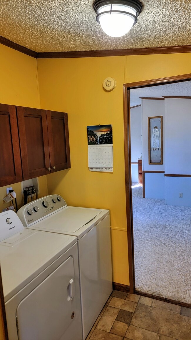 Foto del edificio - 940 E 1st St