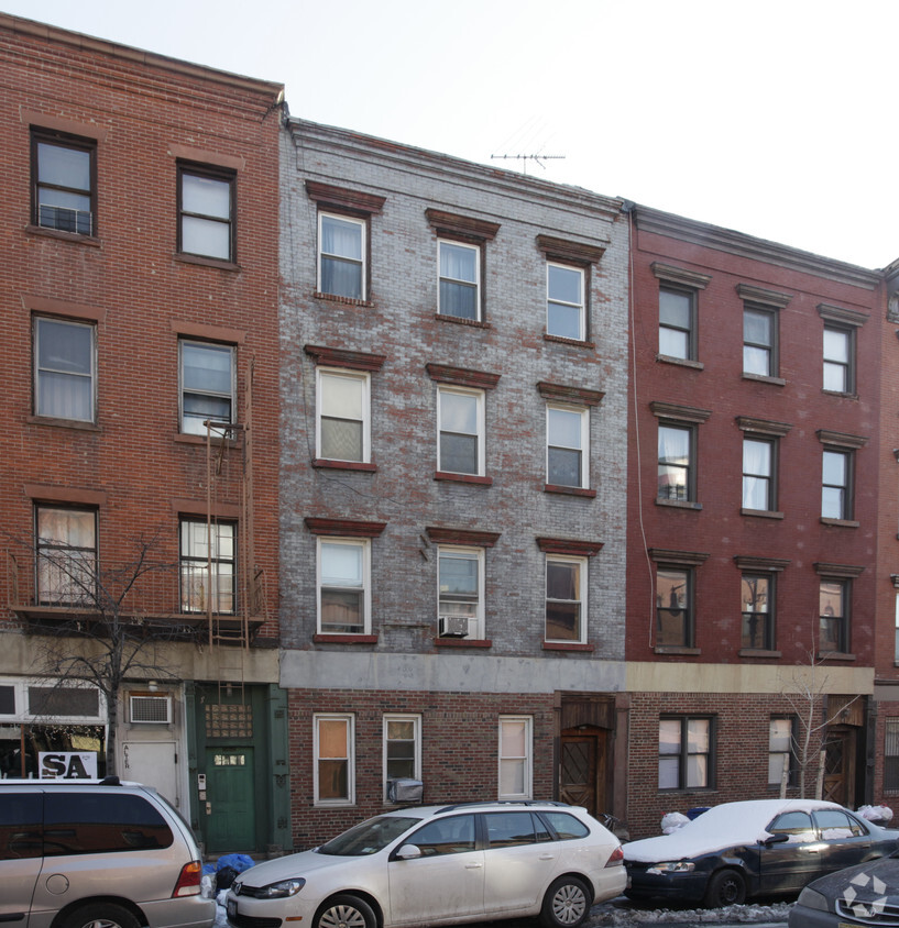 Primary Photo - 138 Franklin St