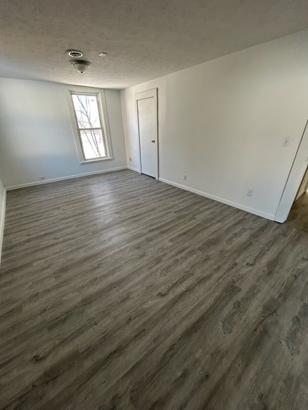 Building Photo - 301 Main St