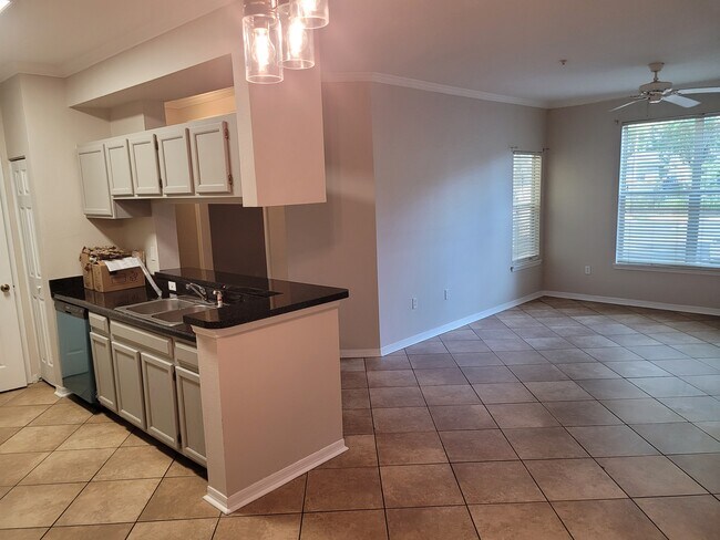 Foto del edificio - 5621 Pinnacle Heights Cir