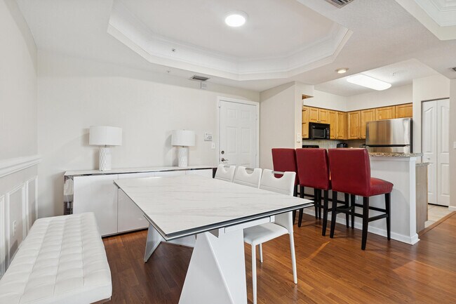 Foto del edificio - 2052 Alta Meadows Ln