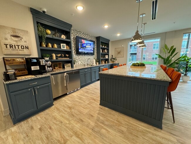 Building Photo - Triton Glen - Innsbrook