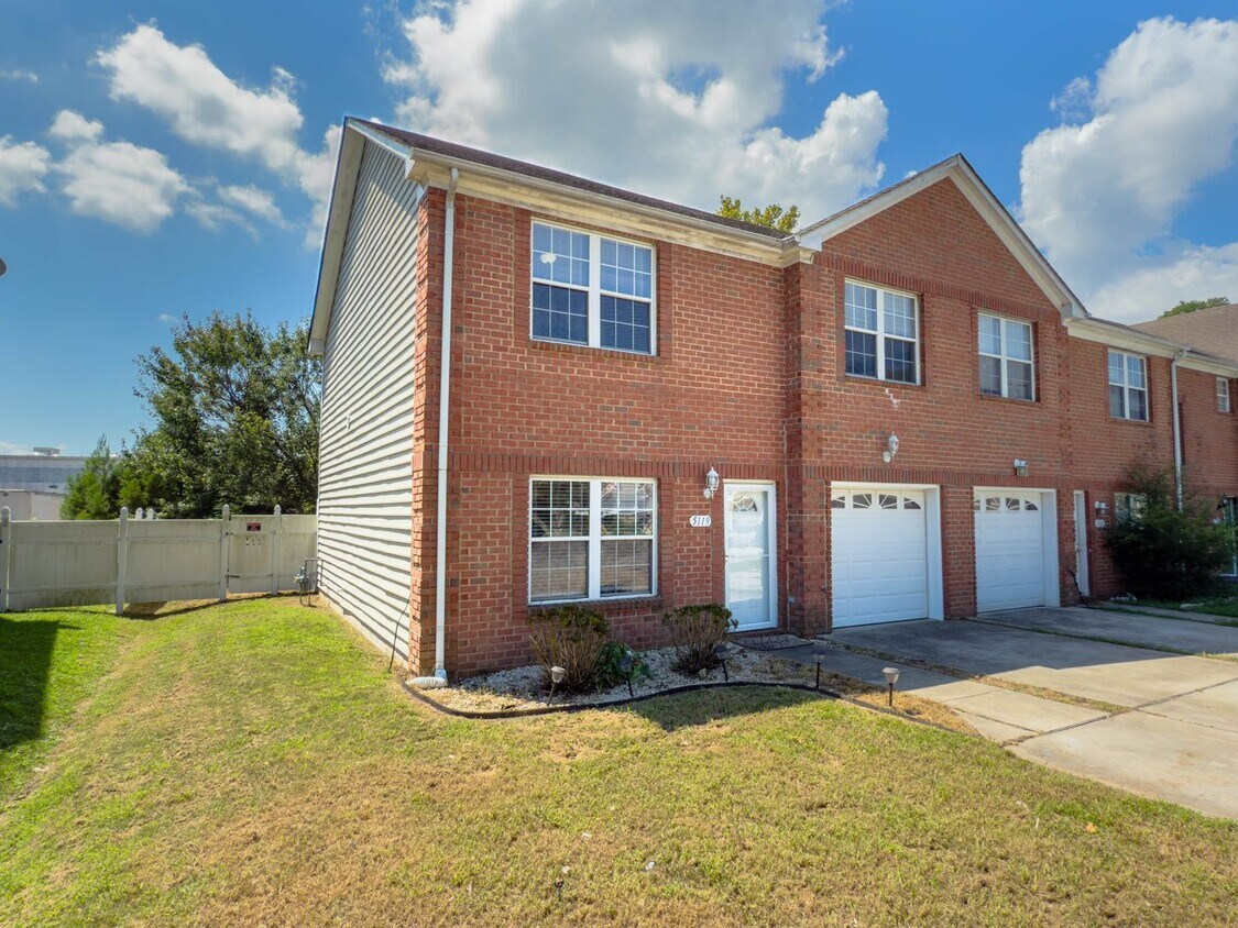Foto principal - 5119 Richard Rd