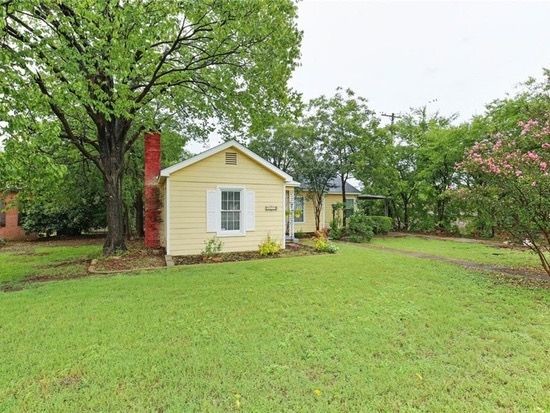 Building Photo - Beautiful 2 bedroom home