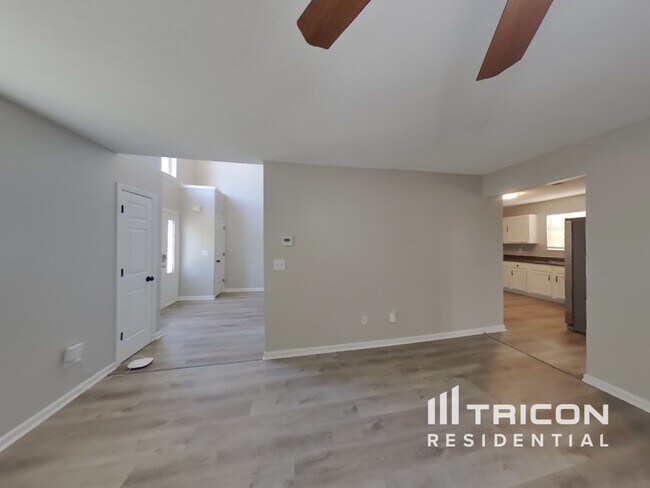 Foto del edificio - 4250 Donna Way