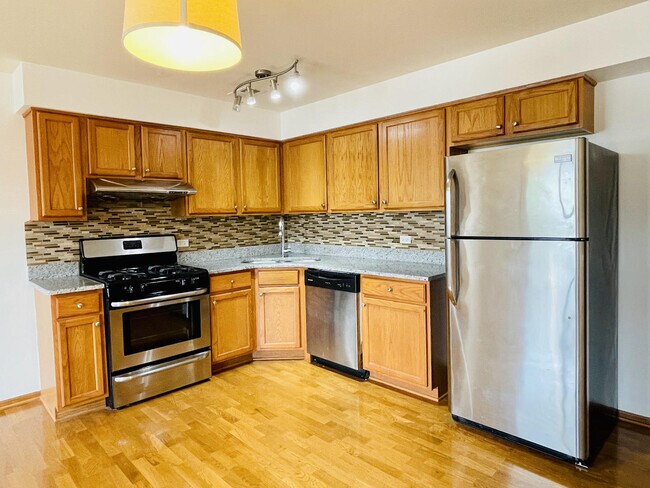 Building Photo - 2453 S Archer Ave