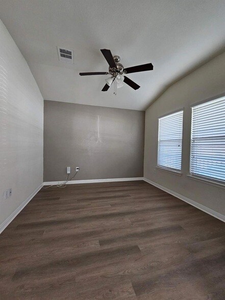 Foto del edificio - 18205 Bandelier Dr