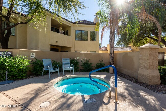 Foto del edificio - 7575 E Indian Bend Rd