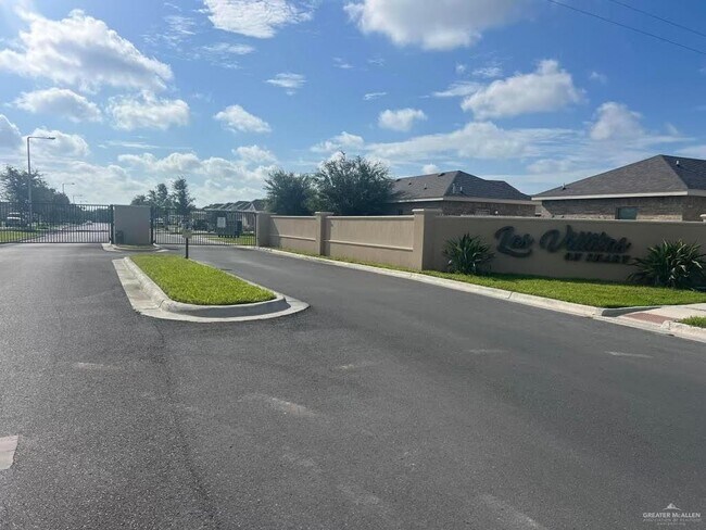 Foto del edificio - 5609 Nightingale Ave
