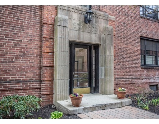 Building Photo - 88A Marion St