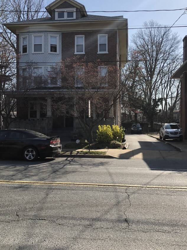 Primary Photo - 711 Concord Ave