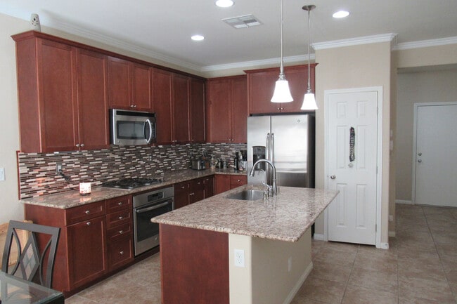 Building Photo - Spacious 2 Story upgraded home!