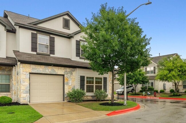 Building Photo - 11807 Frenchie Ln