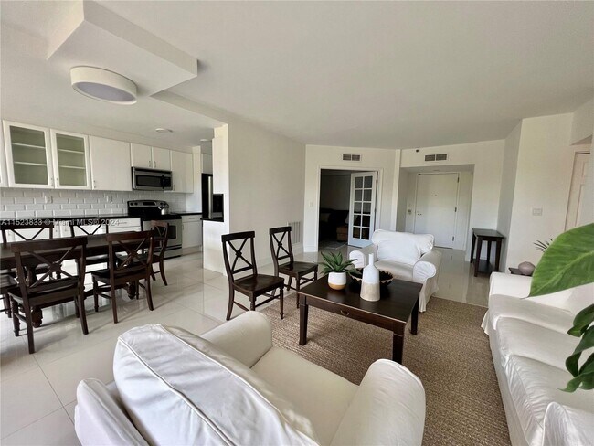 Foto del edificio - 19355 Turnberry Way