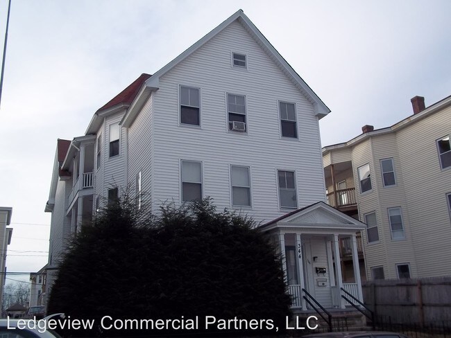 Building Photo - 344 Dubuque St