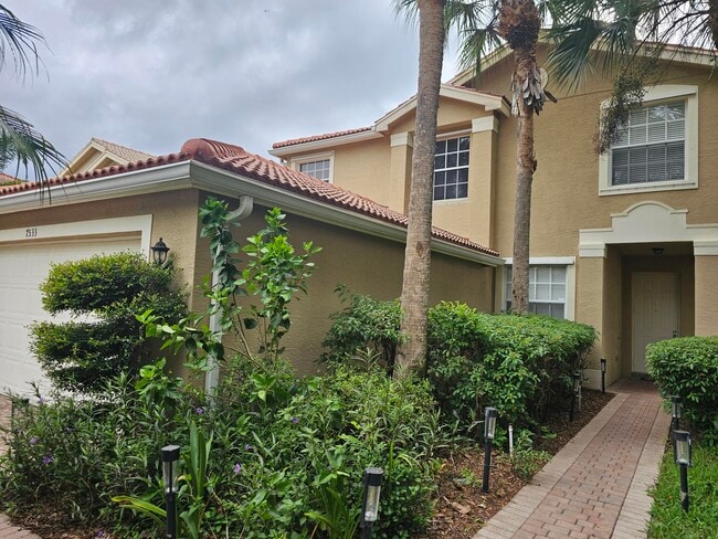 Foto del edificio - 7533 Topiary Ave
