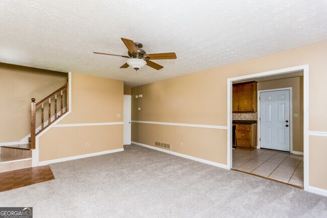 Building Photo - 5851 Taylor Creek Dr