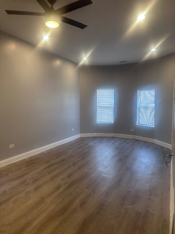 Foto del edificio - 7627 S Lowe Ave