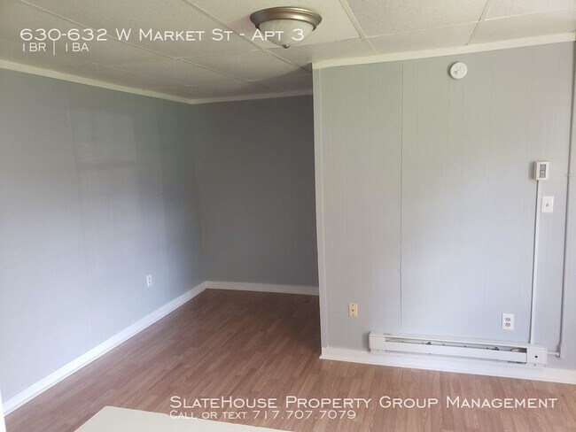 Building Photo - Fully Renovated studio apartment