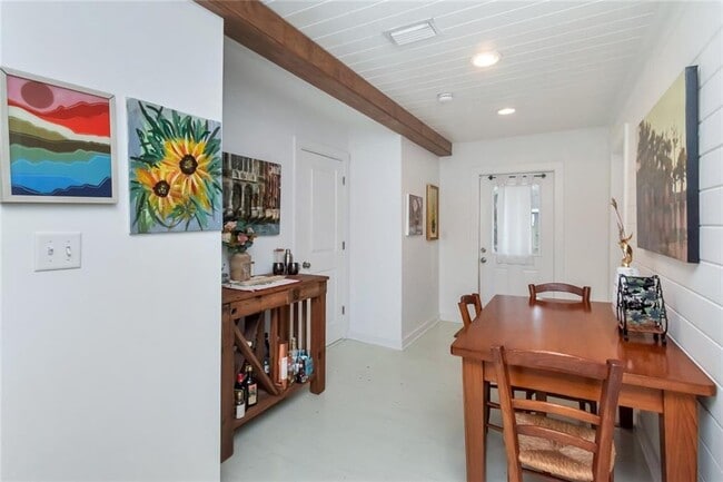 Building Photo - 958 Pinemont Dr