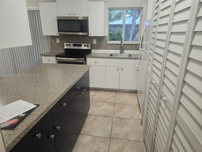 Building Photo - 9400 SW 169th St